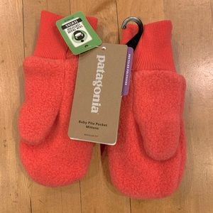 Patagonia fleece mittens, 6-12mo, coral/pink